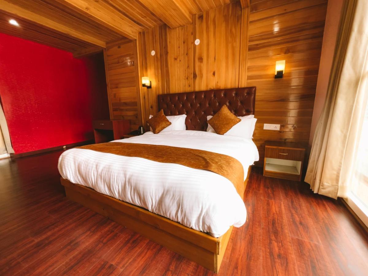 Hotel New Vistas Manāli Kültér fotó
