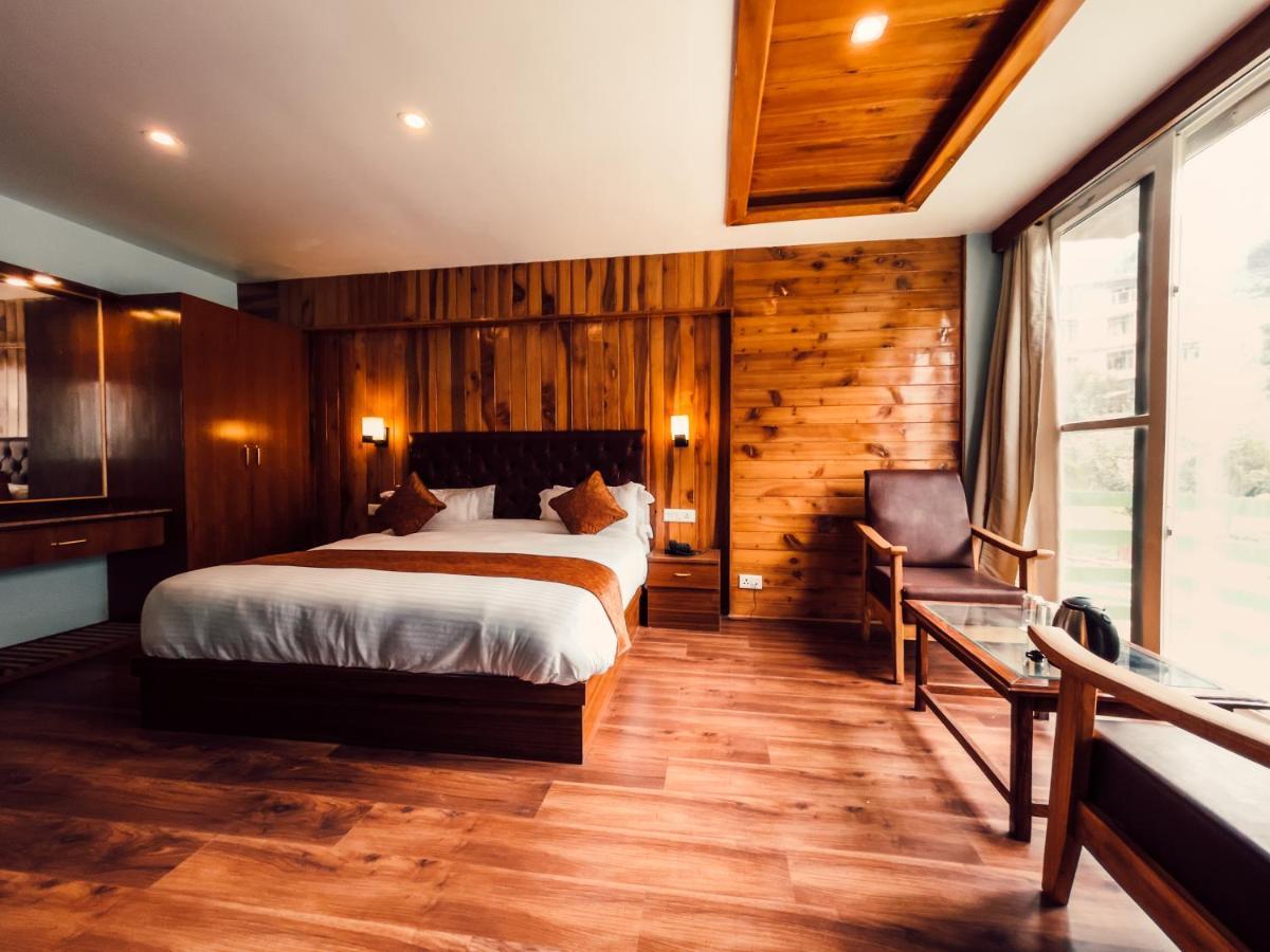 Hotel New Vistas Manāli Kültér fotó