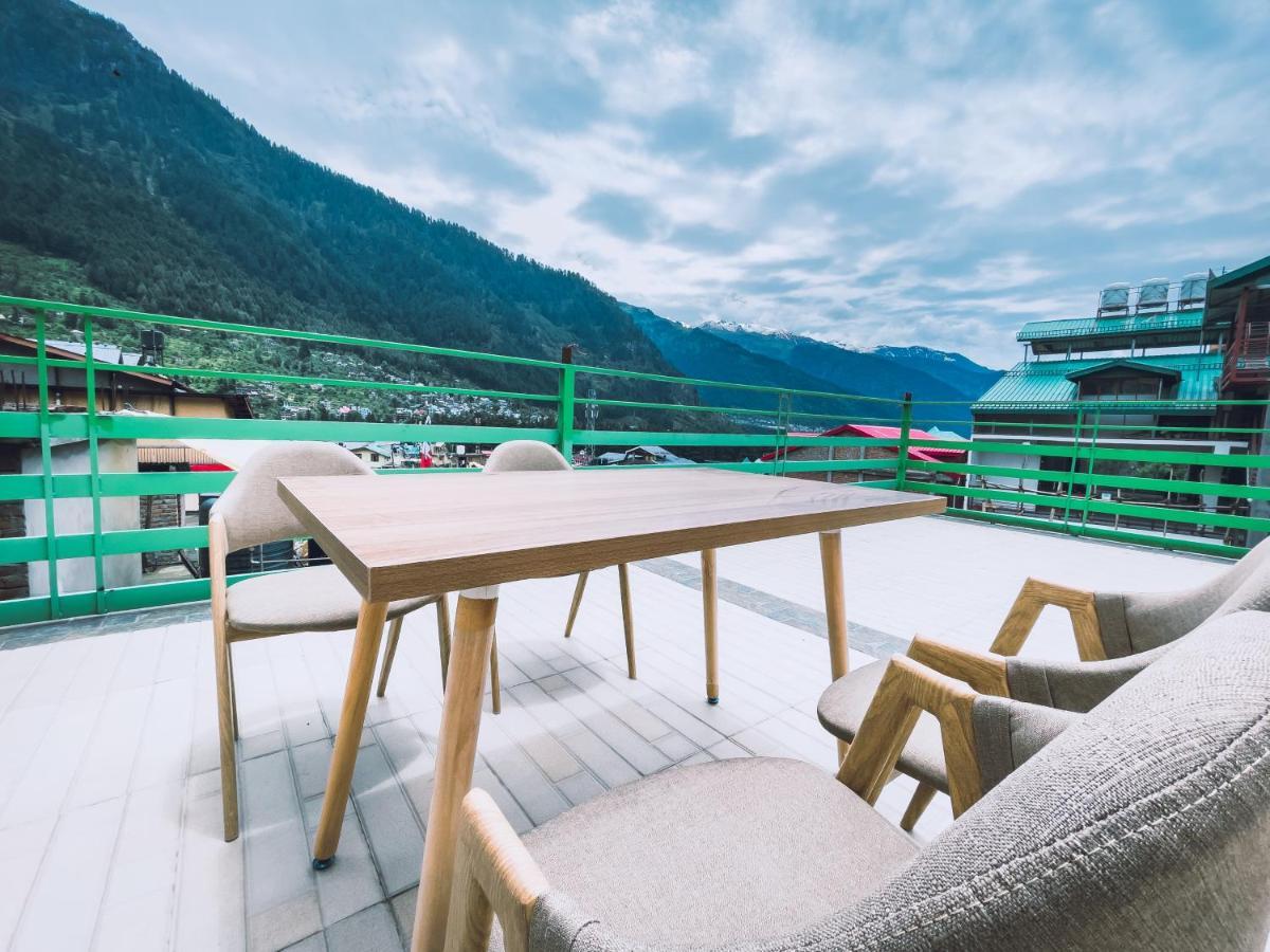 Hotel New Vistas Manāli Kültér fotó