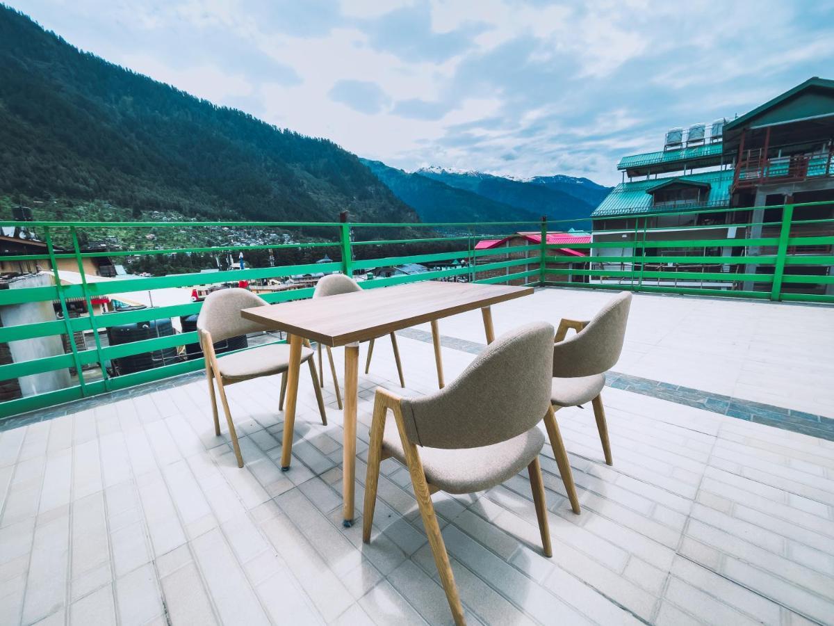 Hotel New Vistas Manāli Kültér fotó