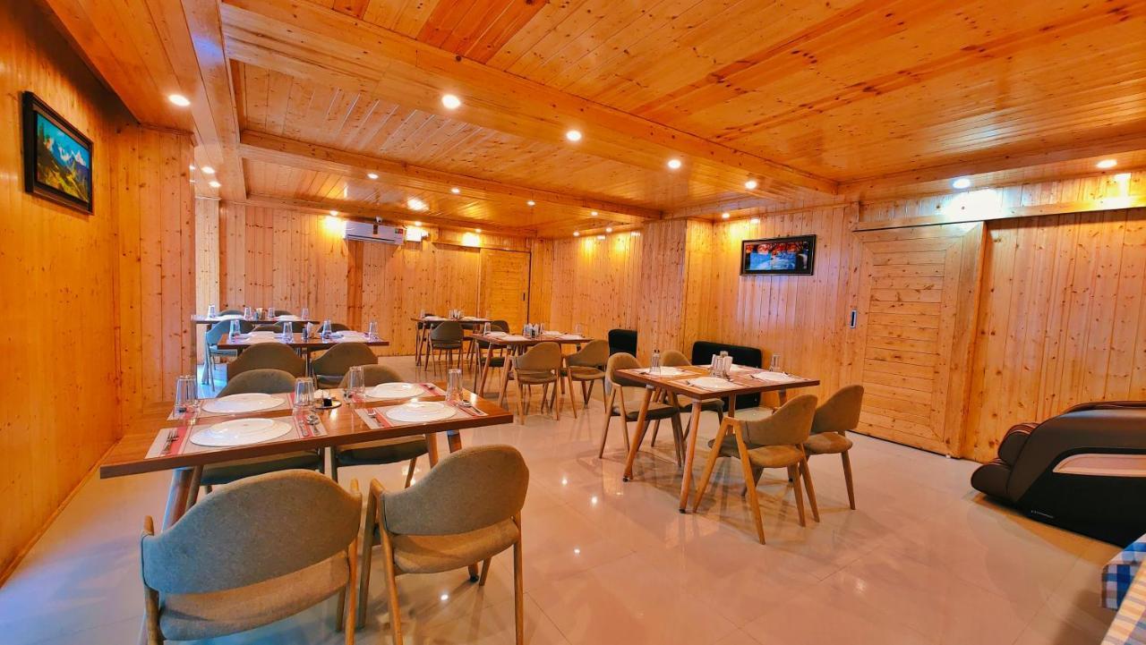 Hotel New Vistas Manāli Kültér fotó